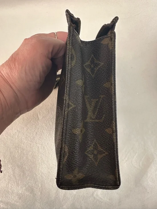EUC Louis Vuitton Brown Monogram Canvas Toiletry 19 w/ cert of authenticity - Picture 9 of 16